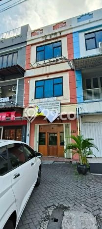 Unit Ruko Dijual di Surabaya LT 108m2 & LB 108m2 Unit Ruko Dijual di Surabaya LT 108m2 & LB 108m2
