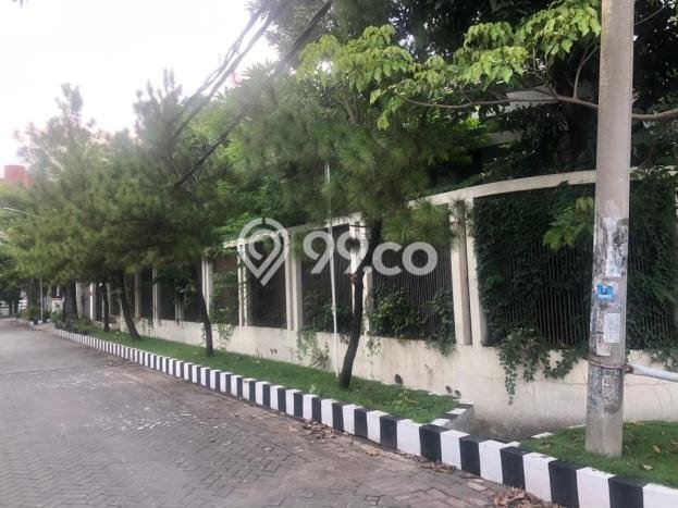 Rumah Elit LB 700m2 Siap Huni Desain Elegan di Kutisari, Surabaya Rumah Elit LB 700m2 Siap Huni Desain Elegan di Kutisari, Surabaya