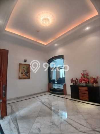 Rumah Mewah LB 1100m2 Siap Huni Desain Elegan di Kuningan, Jakarta Selatan Rumah Mewah LB 1100m2 Siap Huni Desain Elegan di Kuningan, Jakarta Selatan