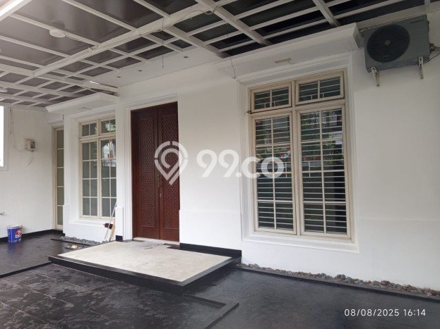 Rumah Elit LB 220m2 Siap Pakai Desain Elegan di Pondok Indah, Jakarta Selatan Rumah Elit LB 220m2 Siap Pakai Desain Elegan di Pondok Indah, Jakarta Selatan
