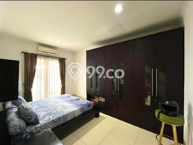 Rumah Luxury Modern Tanpa Renovasi di Cirendeu Jakarta Selatan Rumah Luxury Modern Tanpa Renovasi di Cirendeu Jakarta Selatan