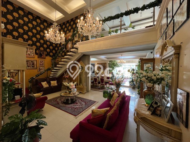 Siap Huni Rumah Mewah 4 Kamar di Duren Sawit Dekat ke Mana Saja Siap Huni Rumah Mewah 4 Kamar di Duren Sawit Dekat ke Mana Saja