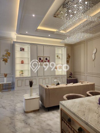 Rumah Luxury Modern Tanpa Renovasi di Pondok Indah Jakarta Selatan Rumah Luxury Modern Tanpa Renovasi di Pondok Indah Jakarta Selatan