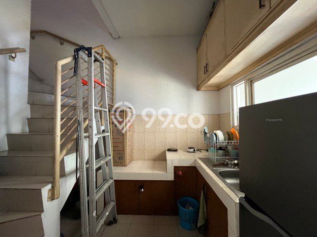 Kost Dijual Lokasi Kebayoran Baru, Jakarta Selatan, 10 KT, 9 KM, 300m2 Kost Dijual Lokasi Kebayoran Baru, Jakarta Selatan, 10 KT, 9 KM, 300m2