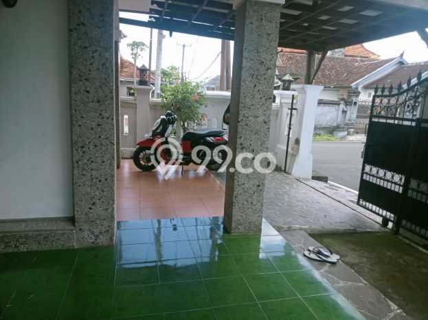 Disewakan! Rumah 4 Kamar Tidur &
3 Kamar Mandi di Jimbaran, Badung Disewakan! Rumah 4 Kamar Tidur &
3 Kamar Mandi di Jimbaran, Badung