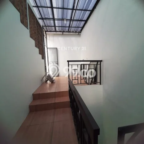 Dijual Rumah 2 Lantai di Podomoro Golf View Gunung Putri Bogor Dijual Rumah 2 Lantai di Podomoro Golf View Gunung Putri Bogor
