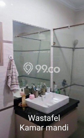 Dijual Rumah 2 Lantai Ada Kolam Renang Indoor di Taman Laguna Cibubur Dijual Rumah 2 Lantai Ada Kolam Renang Indoor di Taman Laguna Cibubur