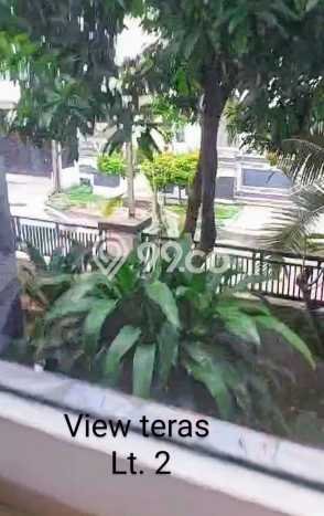 Dijual Rumah 2 Lantai Ada Kolam Renang Indoor di Taman Laguna Cibubur Dijual Rumah 2 Lantai Ada Kolam Renang Indoor di Taman Laguna Cibubur