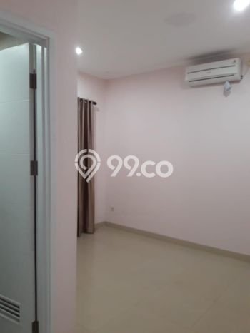Sewa Rumah Murah di Green Lake City Jakarta Barat Punya 3 Kamar Tidur Sewa Rumah Murah di Green Lake City Jakarta Barat Punya 3 Kamar Tidur