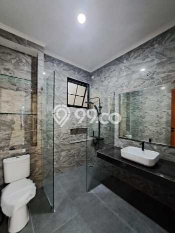 Jual Rumah Mewah Elegan Dengan View Eksklusif di BSD Griya Loka, Tangerang Jual Rumah Mewah Elegan Dengan View Eksklusif di BSD Griya Loka, Tangerang