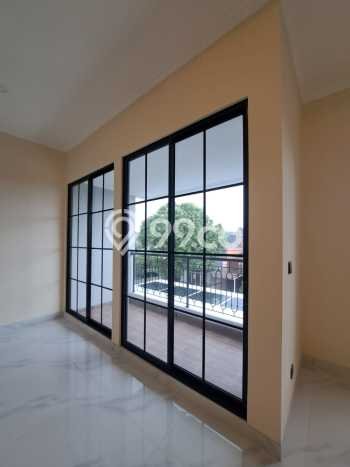 Jual Rumah Mewah Elegan Dengan View Eksklusif di BSD Griya Loka, Tangerang Jual Rumah Mewah Elegan Dengan View Eksklusif di BSD Griya Loka, Tangerang