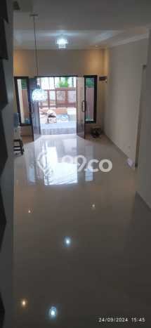 Rumah Luas Asri 4 KT Siap Huni di BSD Nusaloka Tangerang Rumah Luas Asri 4 KT Siap Huni di BSD Nusaloka Tangerang