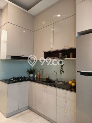 Ready to Use! Premium House LT 216m2 Desain Elegan di Gading Serpong Ready to Use! Premium House LT 216m2 Desain Elegan di Gading Serpong