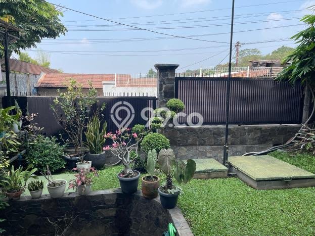 Dijual Cepat Rumah Bagus Siap Huni LB 312m2 di Cidadap, Bandung Dijual Cepat Rumah Bagus Siap Huni LB 312m2 di Cidadap, Bandung