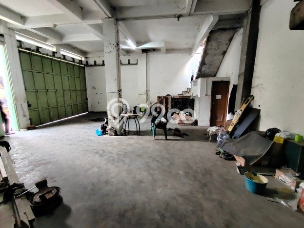 Lokasi Strategis! Dijual Ruko Bisnis di Cimahi Selatan, Cimahi Kondisi Bagus Lokasi Strategis! Dijual Ruko Bisnis di Cimahi Selatan, Cimahi Kondisi Bagus