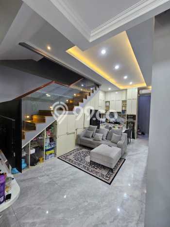 Dijual Rumah Mewah Megah Dengan View Cantik di harapan indah, Bekasi Dijual Rumah Mewah Megah Dengan View Cantik di harapan indah, Bekasi