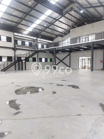 Gudang Disewakan di Area Ramai Pulo Gadung, Jakarta Timur Gudang Disewakan di Area Ramai Pulo Gadung, Jakarta Timur