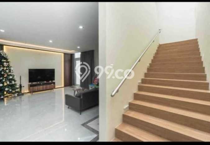 Hunian Elit LB 220m2 Siap Pakai Desain Elegan di Harapan Indah, Bekasi Hunian Elit LB 220m2 Siap Pakai Desain Elegan di Harapan Indah, Bekasi