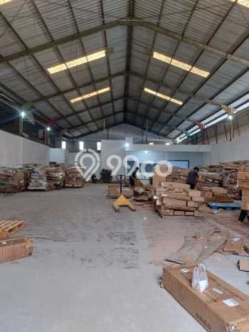 Gudang Disewakan di Kawasan Ramai Cakung, Jakarta Timur Gudang Disewakan di Kawasan Ramai Cakung, Jakarta Timur