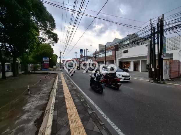 Unit Ruko Dijual di Depok Sleman Luas Bangunan 300m2 Unit Ruko Dijual di Depok Sleman Luas Bangunan 300m2