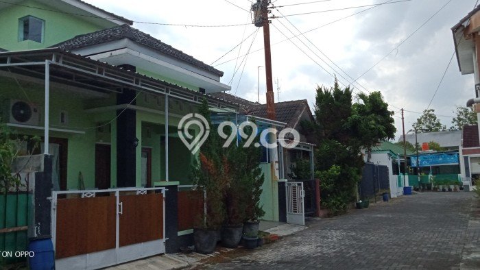 Jual Rumah Strategis Bagus Punya 4 KT di Sewon Bantul - Jual Rumah Strategis Bagus Punya 4 KT di Sewon Bantul -