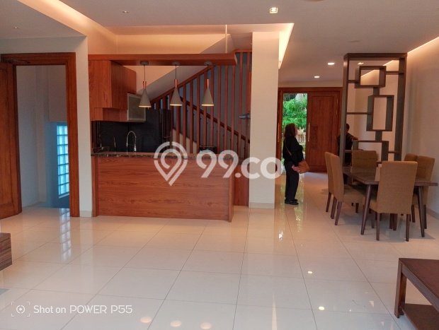 Rumah Disewakan Jakarta Selatan LT 150m2 LB 350m2 Kawasan Lebak Bulus Rumah Disewakan Jakarta Selatan LT 150m2 LB 350m2 Kawasan Lebak Bulus