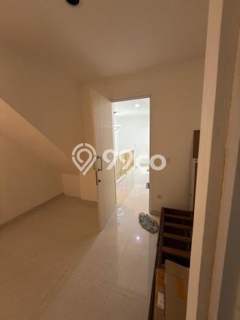 Rumah Modern 4 KT di Kalideres Jakarta Barat Semi Furnished Rumah Modern 4 KT di Kalideres Jakarta Barat Semi Furnished