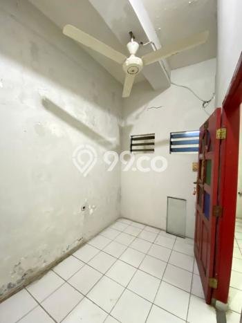 Ruko Disewa di Jakarta Selatan dengan LB 284m2 Area Komersial Ramai Ruko Disewa di Jakarta Selatan dengan LB 284m2 Area Komersial Ramai