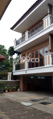 Rumah Disewakan Jakarta Selatan LT 150m2 LB 350m2 Kawasan Lebak Bulus Rumah Disewakan Jakarta Selatan LT 150m2 LB 350m2 Kawasan Lebak Bulus