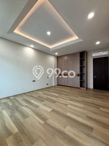 Rumah Luxury Modern Tanpa Renovasi di Pondok Indah Jakarta Selatan Rumah Luxury Modern Tanpa Renovasi di Pondok Indah Jakarta Selatan