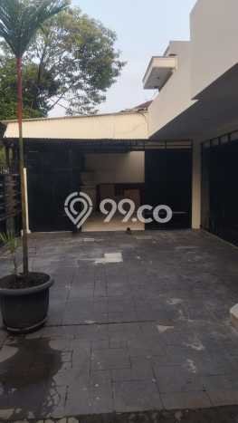 Ready to Use! Premium House LT 663m2 Desain Modern di Gandaria Ready to Use! Premium House LT 663m2 Desain Modern di Gandaria