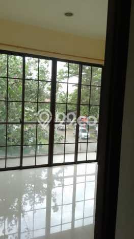 Jarang Ada! Rumah Kontrakan 4 Kamar Nyaman Siap Huni Green Lake City Jarang Ada! Rumah Kontrakan 4 Kamar Nyaman Siap Huni Green Lake City