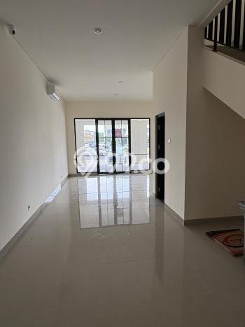 Disewakan Ruko di Pusat Kota Tangerang Ramai Strategis Disewakan Ruko di Pusat Kota Tangerang Ramai Strategis