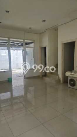 Rumah Kontrakan Jakarta Barat LT 200m2 LB 320m2 Kawasan Green Lake City Rumah Kontrakan Jakarta Barat LT 200m2 LB 320m2 Kawasan Green Lake City