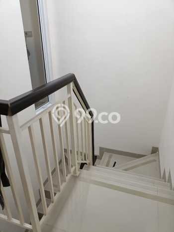 Rumah Elit Modern Tanpa Renovasi di Gading Serpong Tangerang Rumah Elit Modern Tanpa Renovasi di Gading Serpong Tangerang