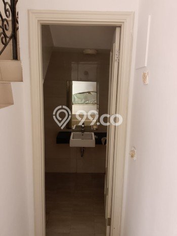 Dijual Rumah Mewah Elegan Dengan View Eksklusif di Green Lake City, Jakarta Barat Dijual Rumah Mewah Elegan Dengan View Eksklusif di Green Lake City, Jakarta Barat