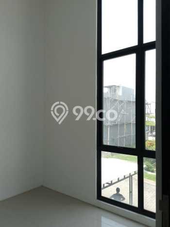 For Sale Hunian Rumah Terawat 3 Kamar di Semanan, Jakarta Barat For Sale Hunian Rumah Terawat 3 Kamar di Semanan, Jakarta Barat