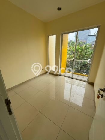 For Sale Rumah 3 Kamar Lokasi Strategis Nyaman dan Strategis di Cengkareng For Sale Rumah 3 Kamar Lokasi Strategis Nyaman dan Strategis di Cengkareng