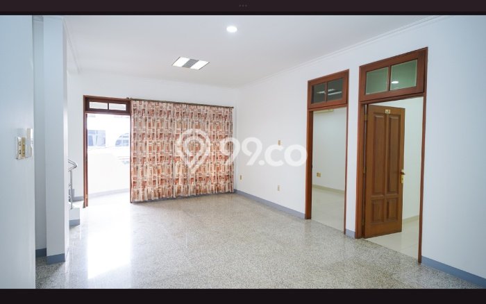 Rumah Mewah Dijual LT 203m2 di Kebon Jeruk, Jakarta Barat Rumah Mewah Dijual LT 203m2 di Kebon Jeruk, Jakarta Barat
