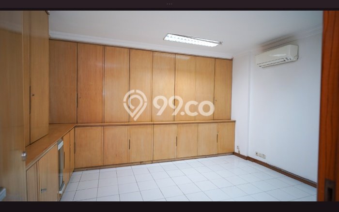 Untuk Dijual! Ruko di Pangeran Jayakarta Jakarta Pusat LT 76m2 / LB 278m2 Kawasan Strategis Untuk Dijual! Ruko di Pangeran Jayakarta Jakarta Pusat LT 76m2 / LB 278m2 Kawasan Strategis