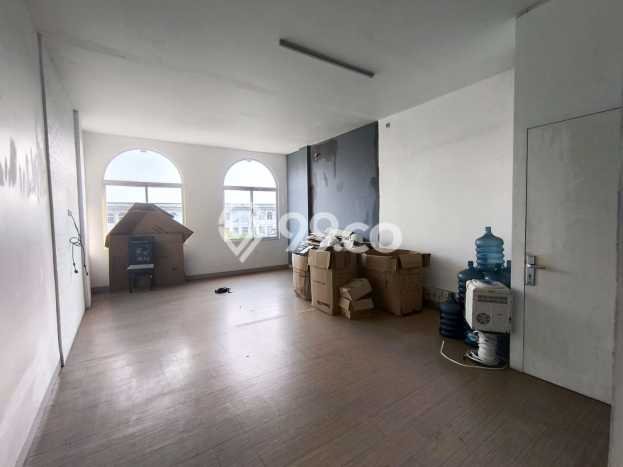 Unit Ruko Disewa Lokasi Cipondoh, Tangerang Spesifikasi Luas Bangunan 236m2 Unit Ruko Disewa Lokasi Cipondoh, Tangerang Spesifikasi Luas Bangunan 236m2