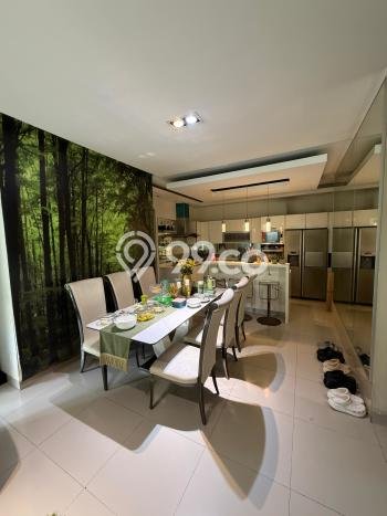 Ready to Use! Luxury House LT 304m2 Desain Elegan di Pegadungan Ready to Use! Luxury House LT 304m2 Desain Elegan di Pegadungan