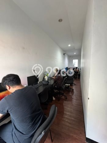 Ruko Bagus Dijual LB 128m2 Lokasi Strategis Jakarta Barat Area Cocok untuk Berbisnis Ruko Bagus Dijual LB 128m2 Lokasi Strategis Jakarta Barat Area Cocok untuk Berbisnis