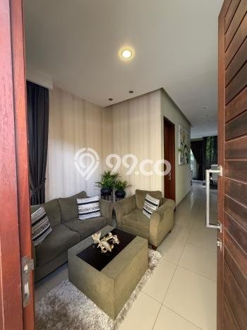Ready to Use! Luxury House LT 304m2 Desain Elegan di Pegadungan Ready to Use! Luxury House LT 304m2 Desain Elegan di Pegadungan