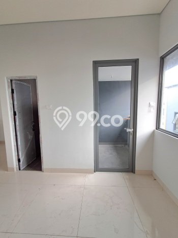 Ruko Dijual di Tangerang LT 90m2 & LB 276m2 Lokasi Terbaik! Ruko Dijual di Tangerang LT 90m2 & LB 276m2 Lokasi Terbaik!