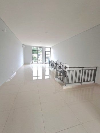 Ruko Dijual di Tangerang LT 90m2 & LB 276m2 Lokasi Terbaik! Ruko Dijual di Tangerang LT 90m2 & LB 276m2 Lokasi Terbaik!
