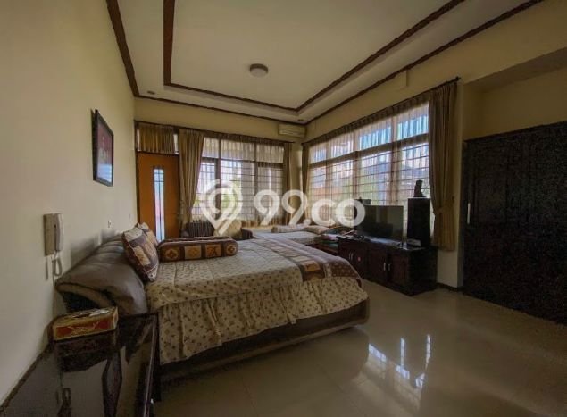 Dijual Rumah Luas Megah Dengan View Eksklusif di Buah Batu, Bandung Dijual Rumah Luas Megah Dengan View Eksklusif di Buah Batu, Bandung