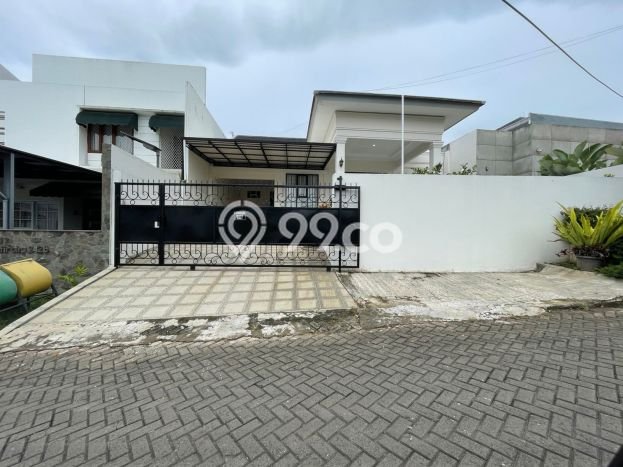 Rumah Luxury Modern Siap Huni di Setiabudi Bandung Rumah Luxury Modern Siap Huni di Setiabudi Bandung