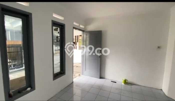 Rumah Strategis Minimalis Lb 250m2 di Antapani, Bandung Rumah Strategis Minimalis Lb 250m2 di Antapani, Bandung