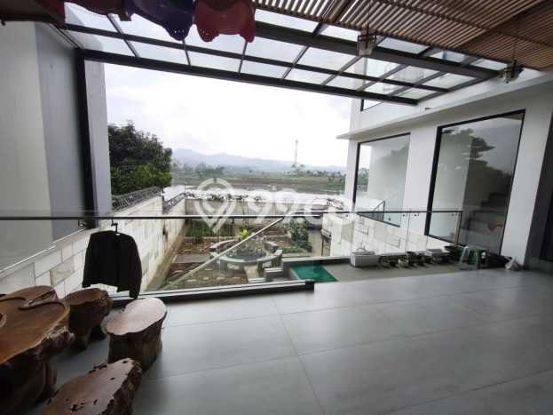 Jual Rumah Mewah Elegan Dengan View Eksklusif di Kota Baru Parahyangan, Bandung Jual Rumah Mewah Elegan Dengan View Eksklusif di Kota Baru Parahyangan, Bandung